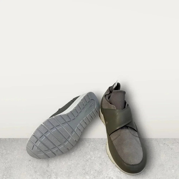 Calvin Klein Karsen Suede‎ Sneaker - Picture 4 of 7